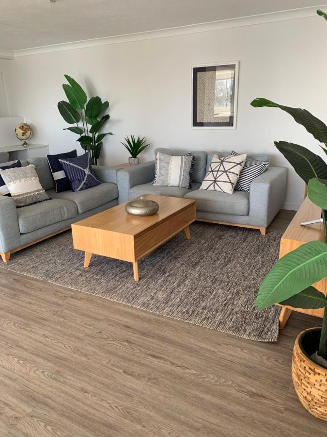 Pacific Regis Beachfront Aparthotel Gold Coast
