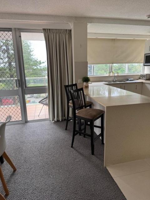 Aparthotel Pacific Regis Beachfront Gold Coast